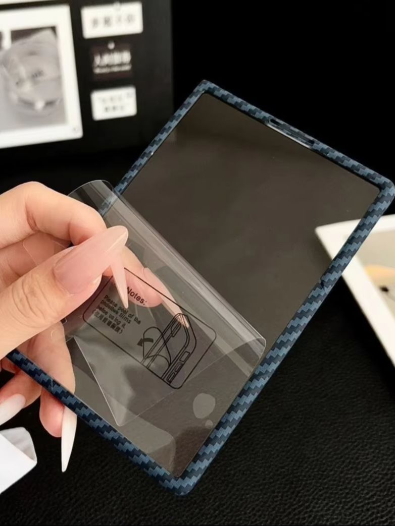 超薄型カーボンファイバー360°スクリーンプロテクター Ma - Screen Protector Film のレビューと価格