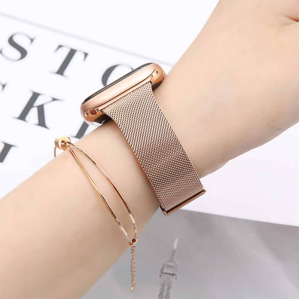 スリムメタルバンド Apple Watch 49 ミリメート - Milanaise Mesh Band のレビューと価格
